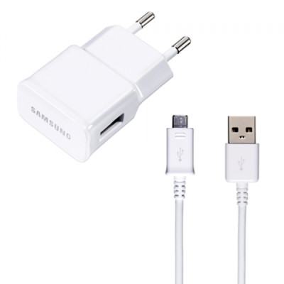 Сетевой адаптер Samsung 2.1A со съемным кабелем Сетевой адаптер Samsung 2.1A со съемным кабелем